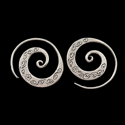Boucles d'oreilles Kôrô gravé — Argent Massif 999