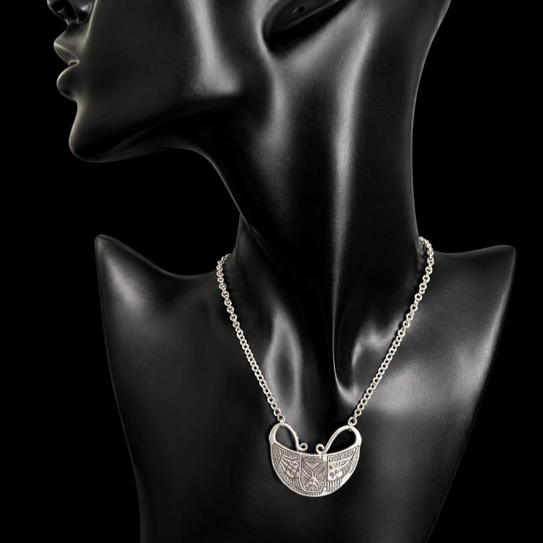 Collier Luna Tribal Gravé — Argent Massif