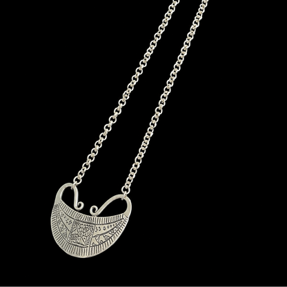 Collier Luna Tribal Gravé — Argent Massif