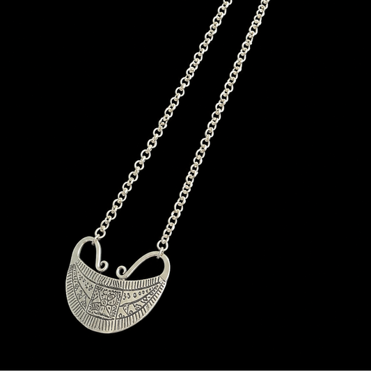 Collier Luna Tribal Gravé — Argent Massif