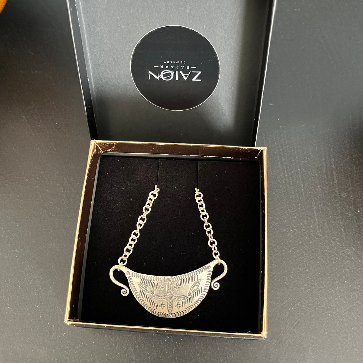 Collier Flora tribal gravé— Argent Massif Ciselé