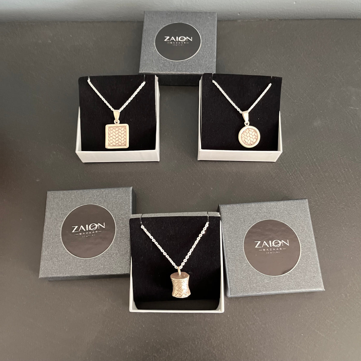 Pendente Tressa Quadrato — Argento Massiccio 999